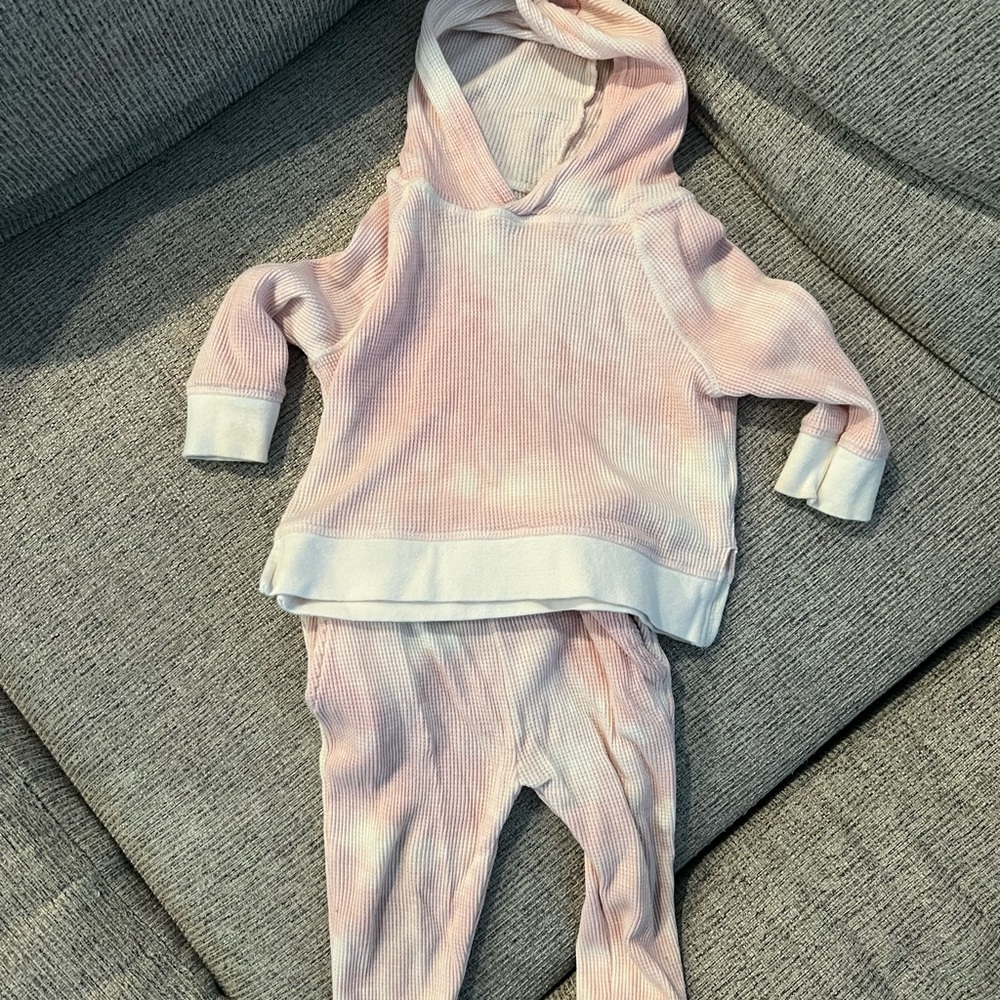Baby girls Spearmint Love tie dye set.